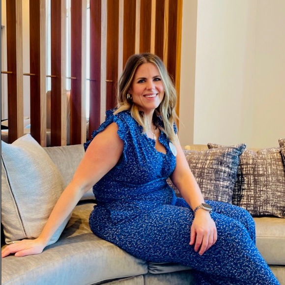 Meet your Posher, Lauren - Picture 6 of 7